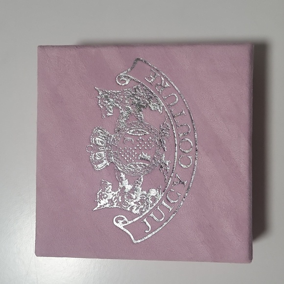 Juicy Couture Gold Link Charm Bracelet And Stud Earings Set - Picture 5 of 6